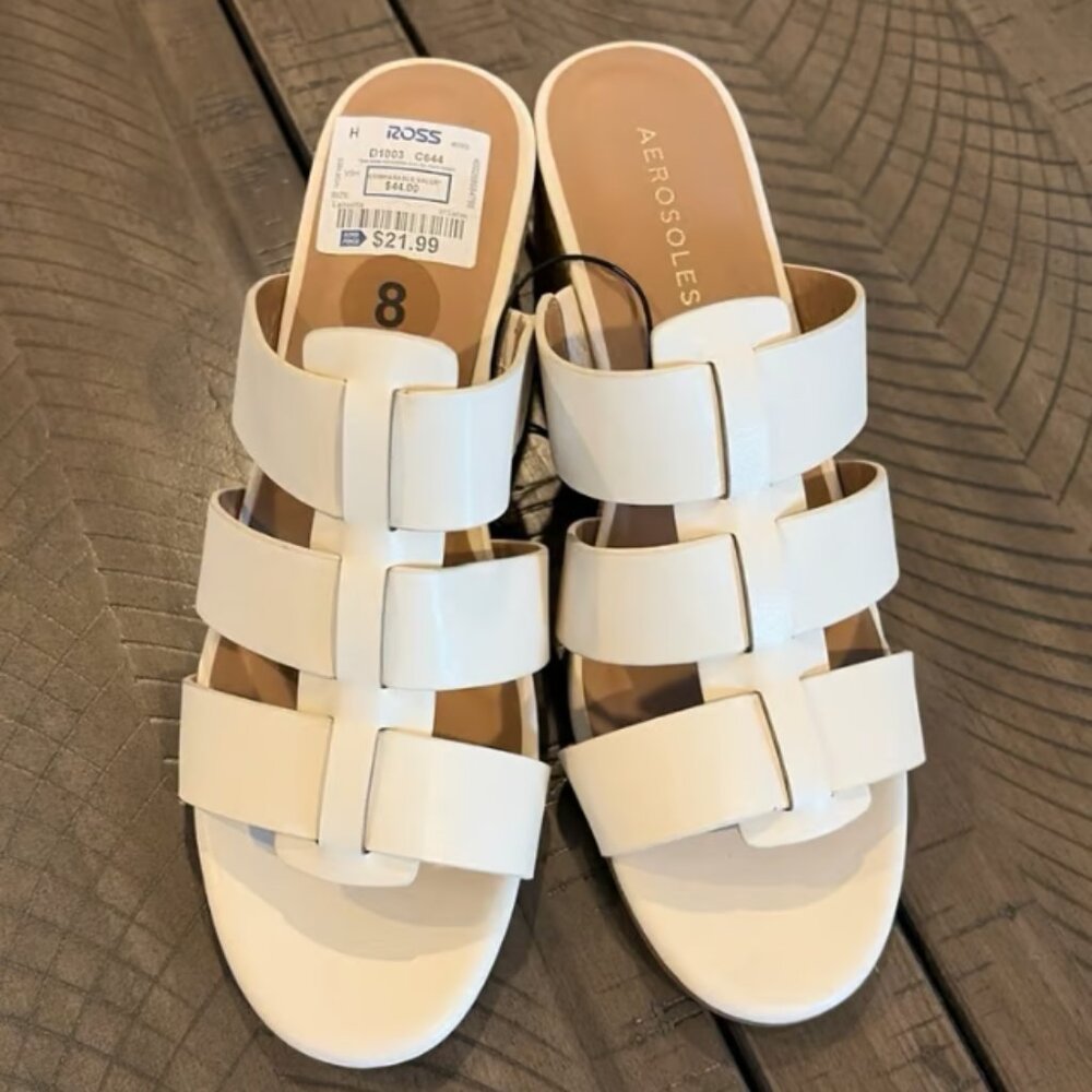 Aerosoles cream color slides with 2 1/2 inch wedge heel